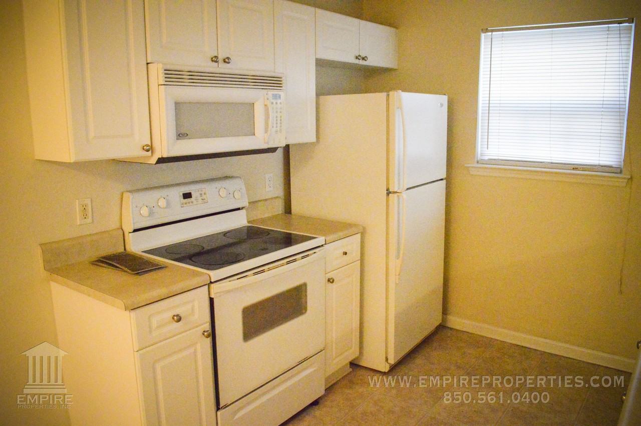 2756 Westbrook Ct - Photo 6 of 21