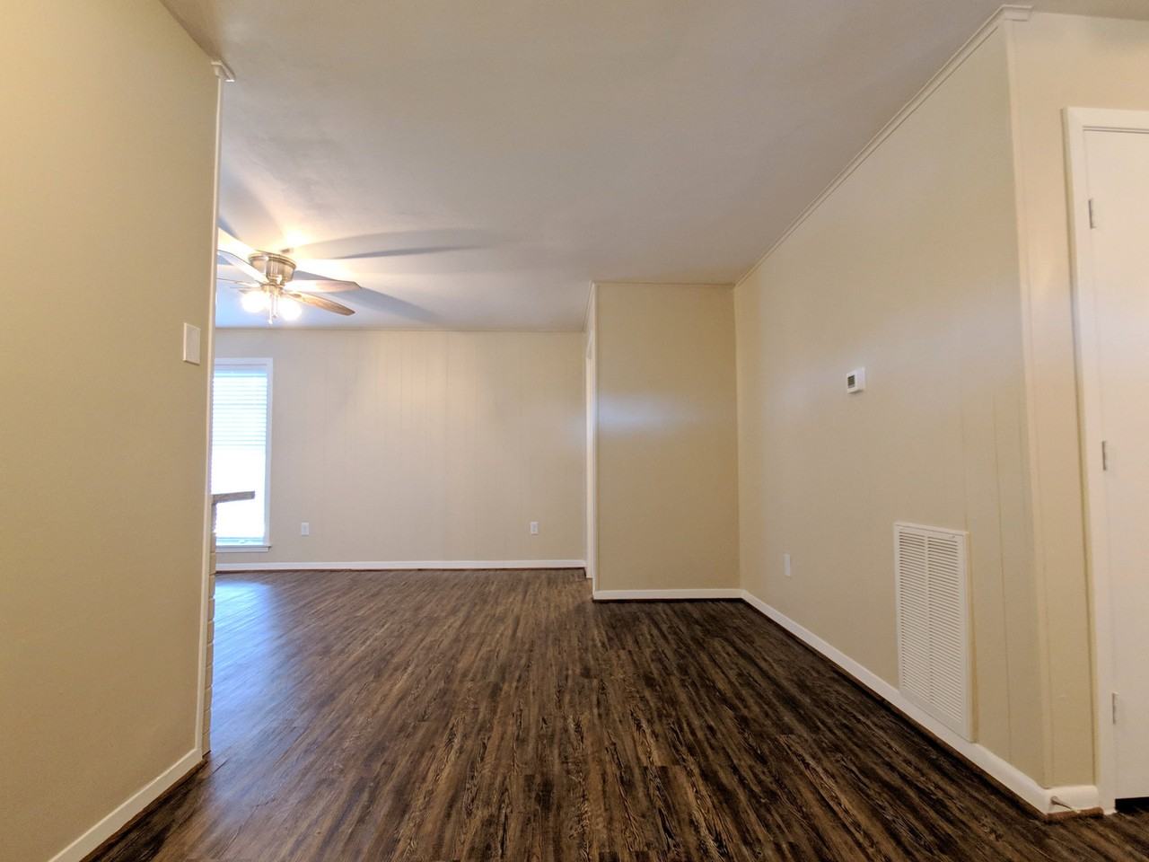 4805 Crepe Myrtle Ln - Photo 4 of 24