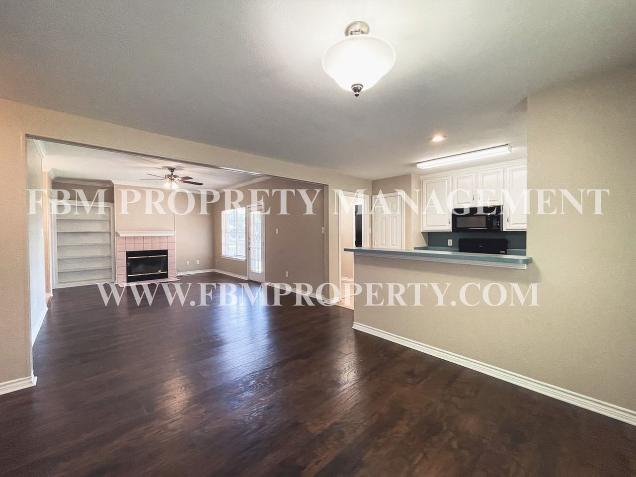 505 E Burnett St - Photo 5 of 17