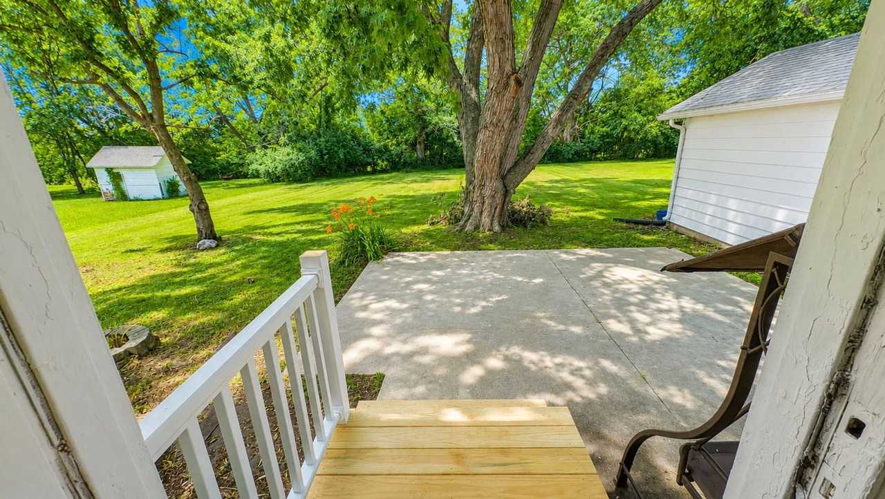 2088 Arcadia Ave - Photo 3 of 12