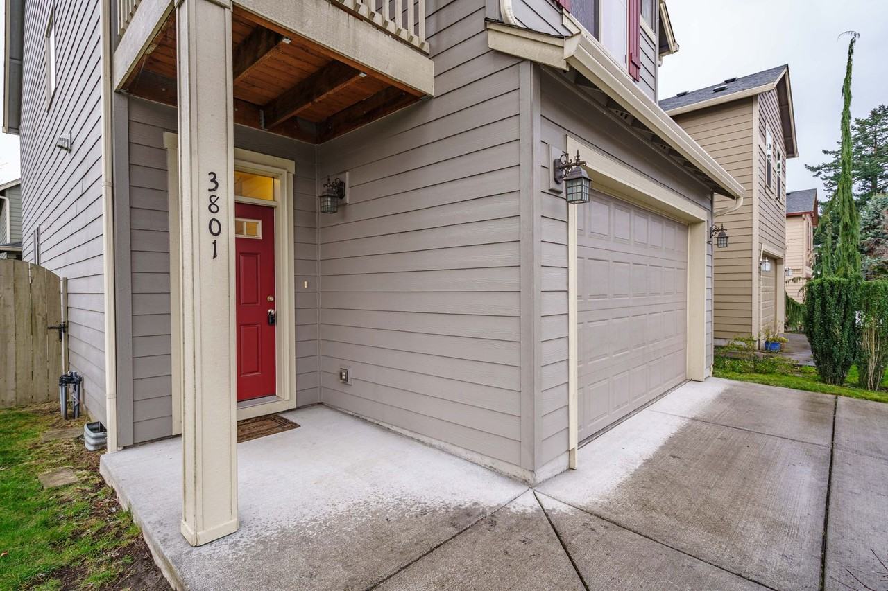 3801 Nw 122nd St - Photo 2 of 21