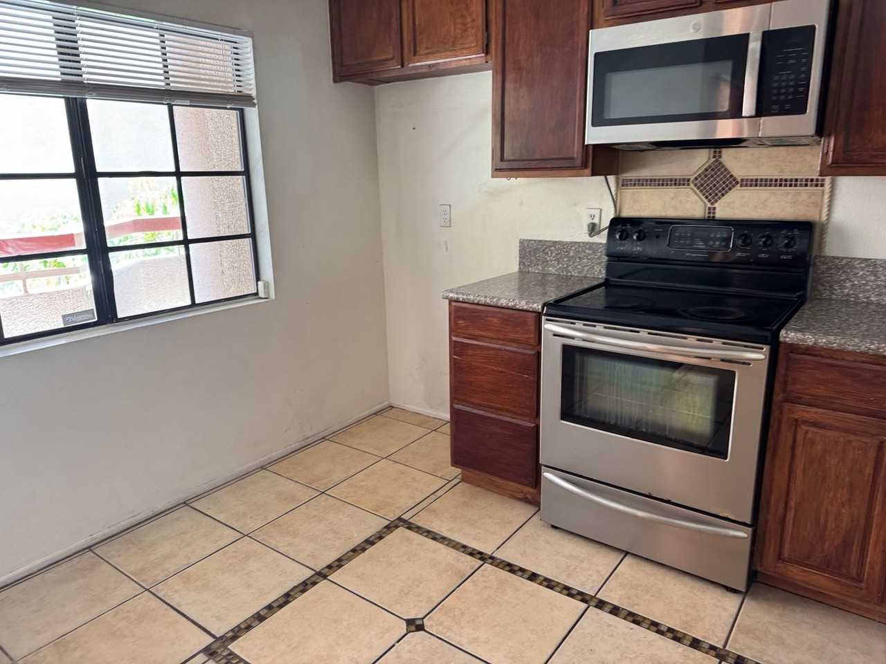 941 W Carson St #209 - Photo 6 of 20