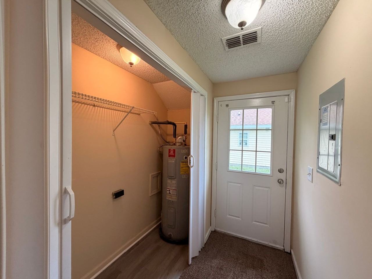 747 Broxton St - Photo 7 of 12