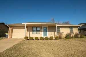 featured image of 1341 E 142nd St