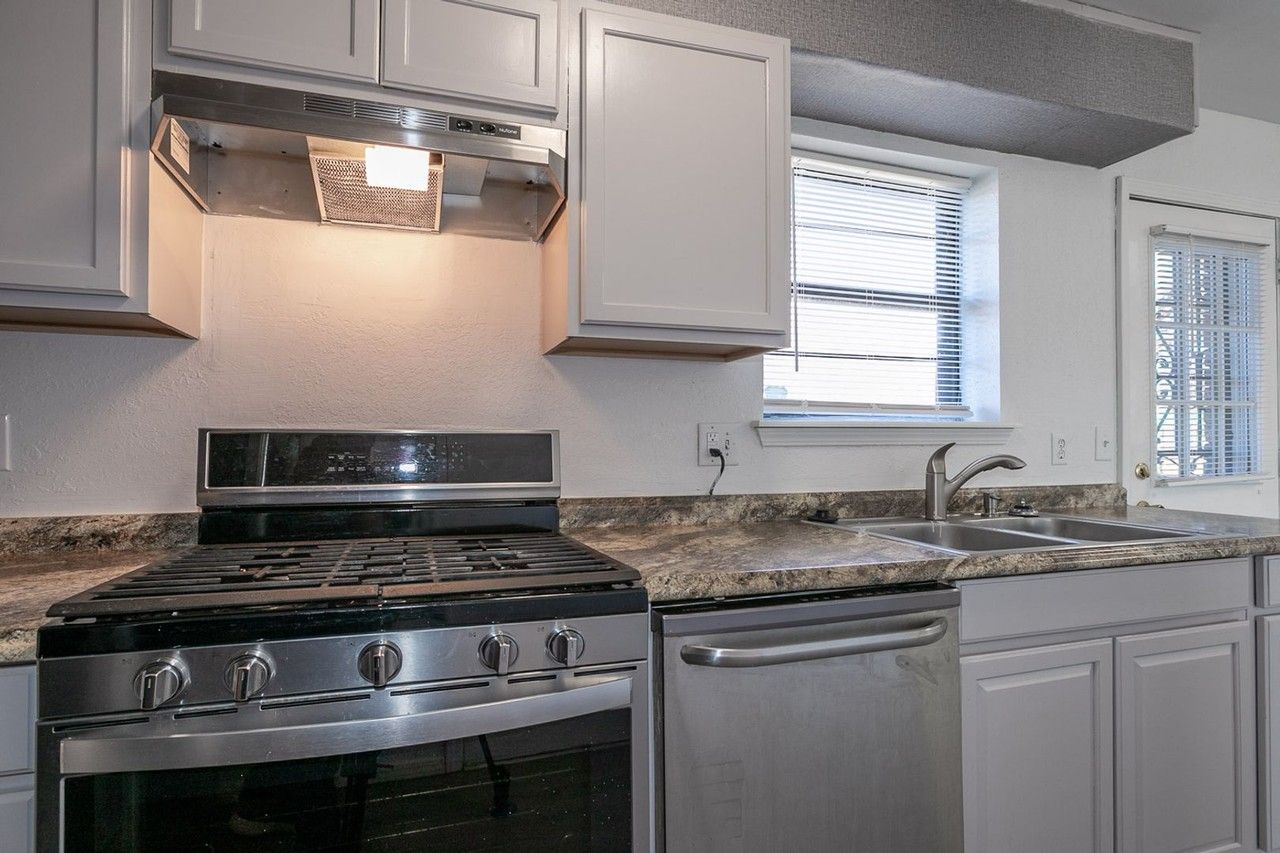 1341 E 142nd St - Photo 7 of 26