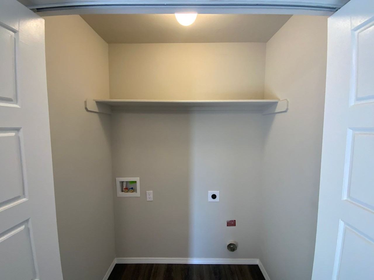 1841 Easton Ln - Photo 7 of 28