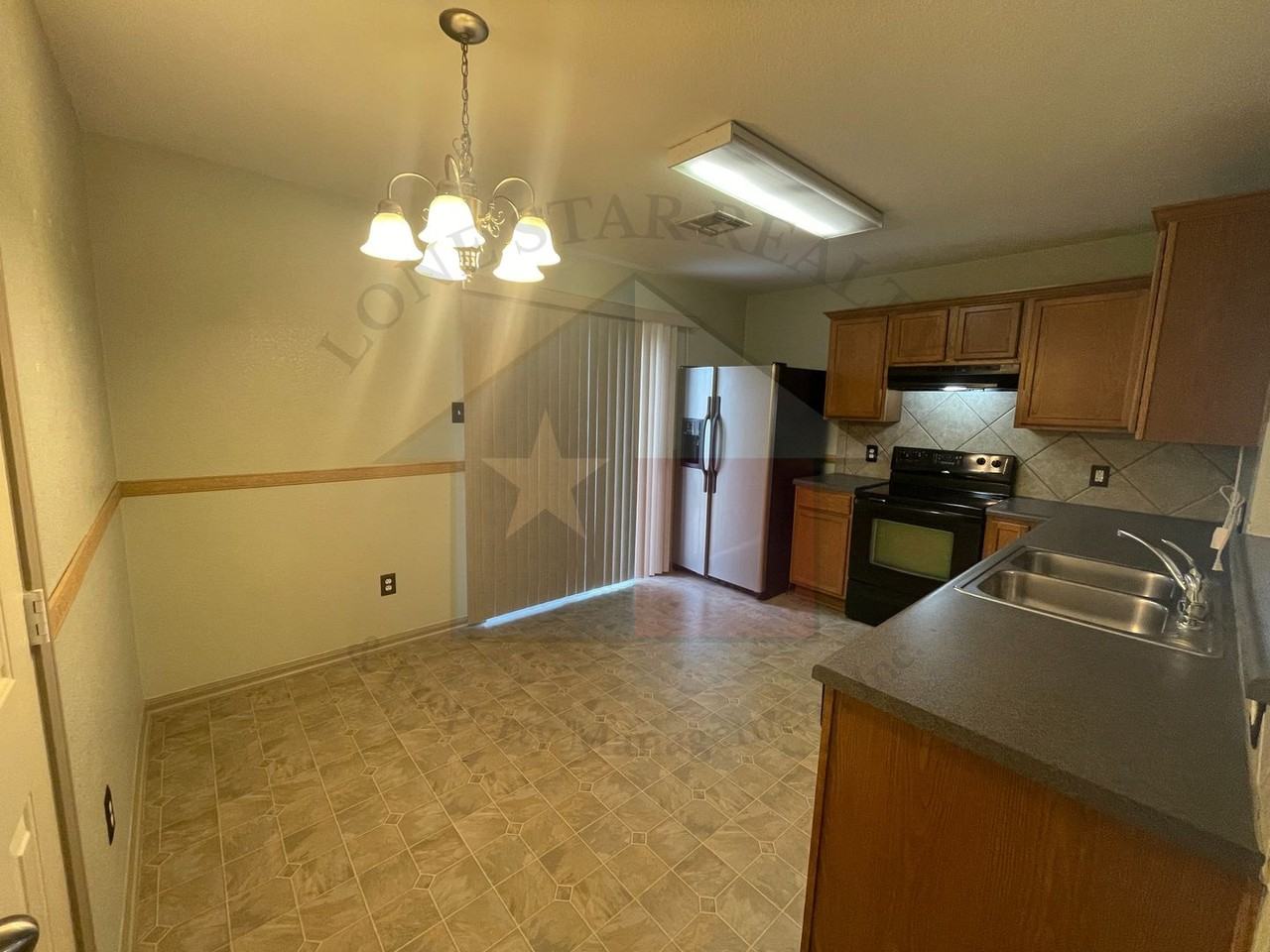 6607 Taree Loop - Photo 4 of 17
