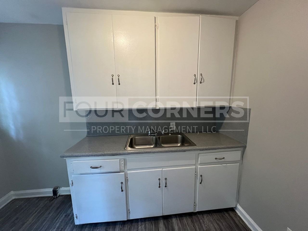 2306 E Lexington Ave - Photo 3 of 6