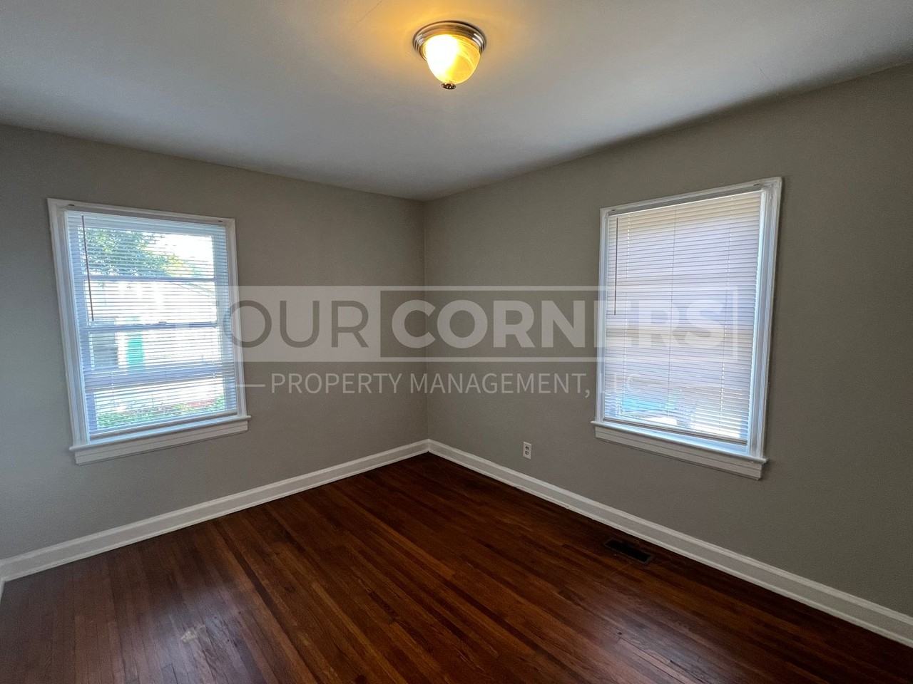 2306 E Lexington Ave - Photo 4 of 6