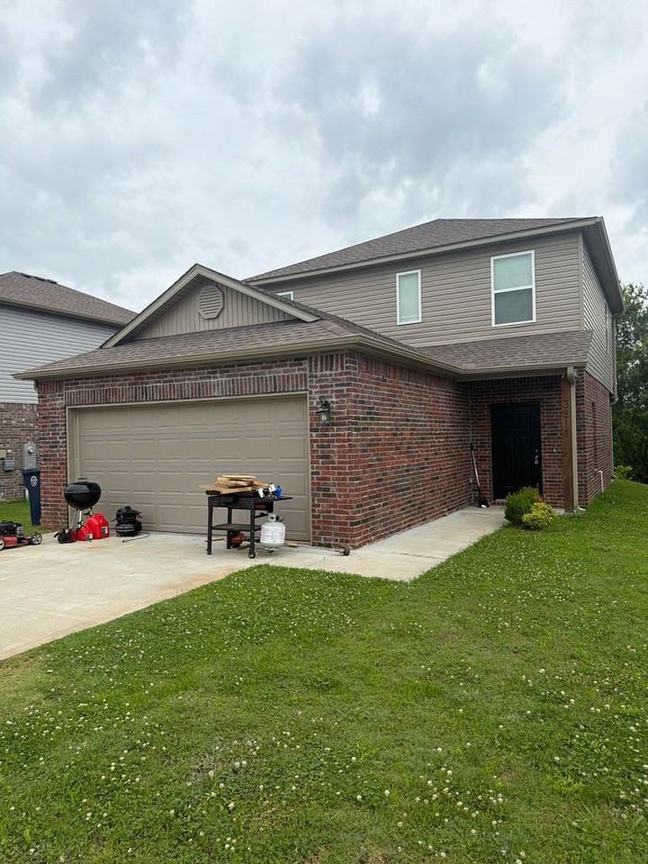 3211 Gulley Ln - Photo 2 of 16