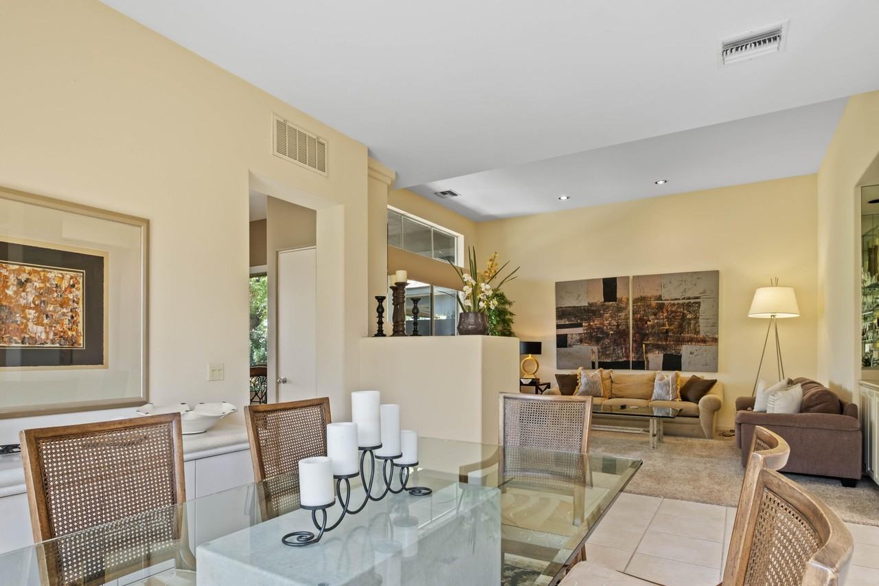 461 Desert Holly Dr - Photo 6 of 27