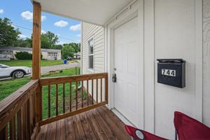 featured image of 744 W 1st St