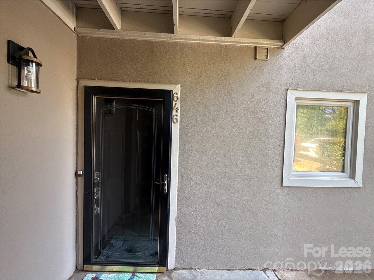 646 Portside Dr - Photo 4 of 46
