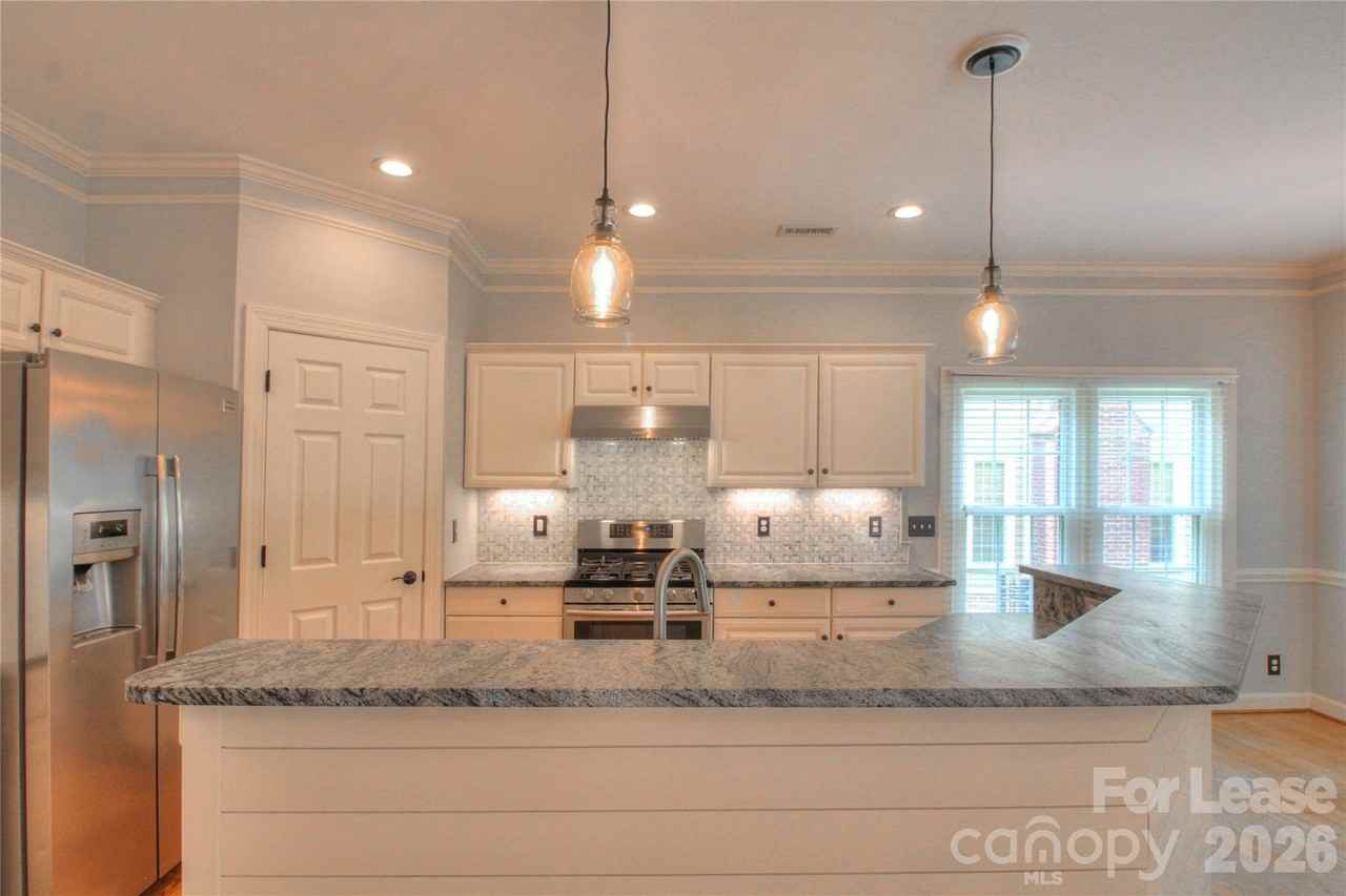 6615 Fairhope Ct - Photo 3 of 27