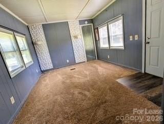 3932 Oakwood Cir - Photo 2 of 9