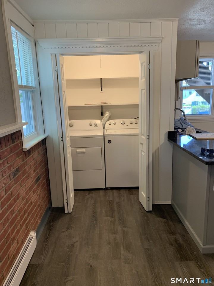 24 Northill St - Photo 4 of 10