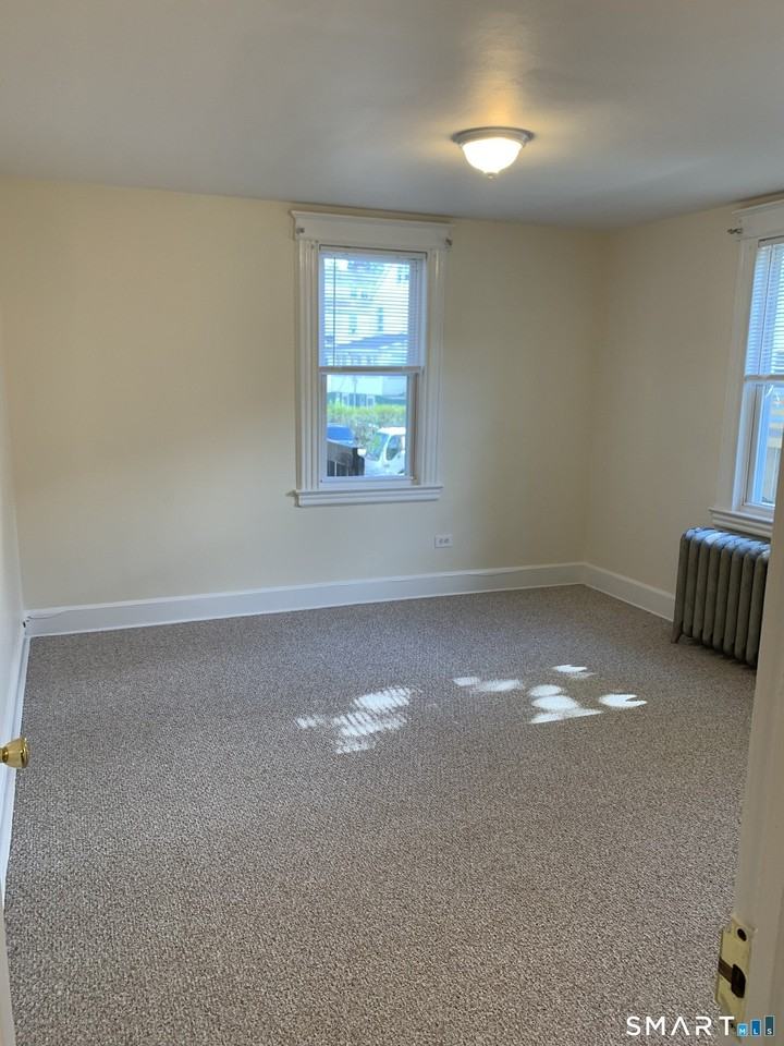 24 Northill St - Photo 5 of 10