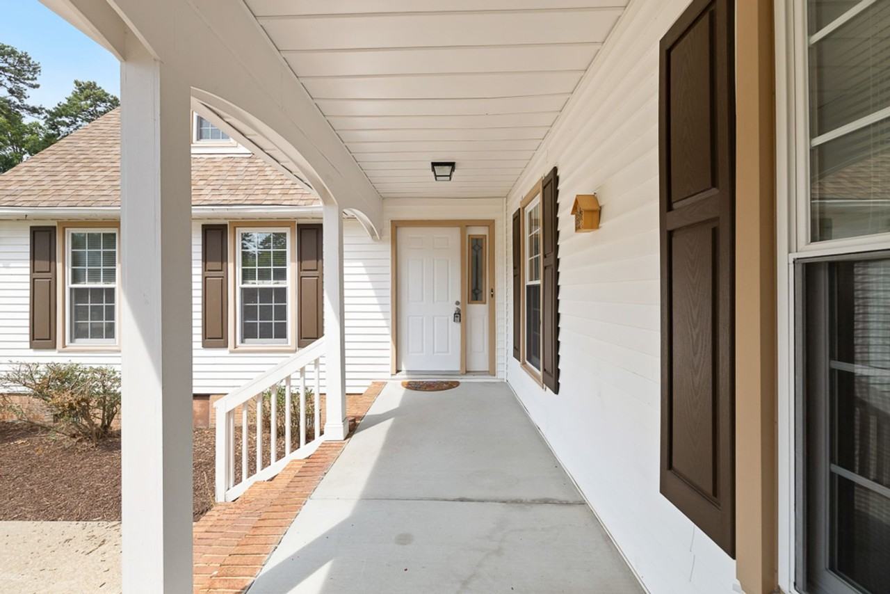 512 Bonsack Ct - Photo 4 of 50