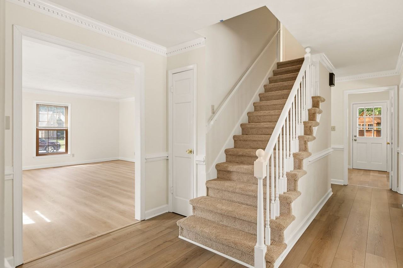 512 Bonsack Ct - Photo 6 of 50