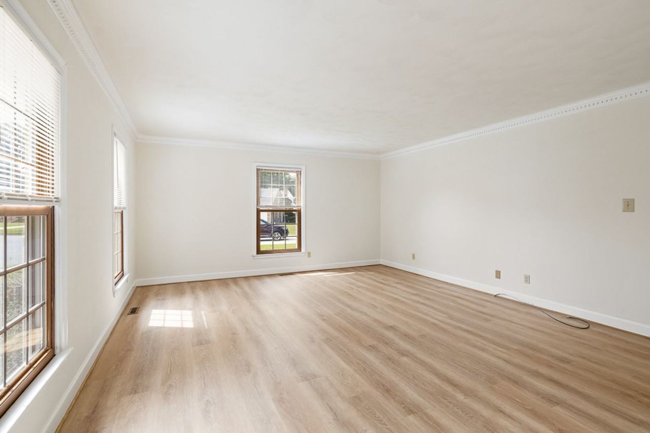 512 Bonsack Ct - Photo 7 of 50