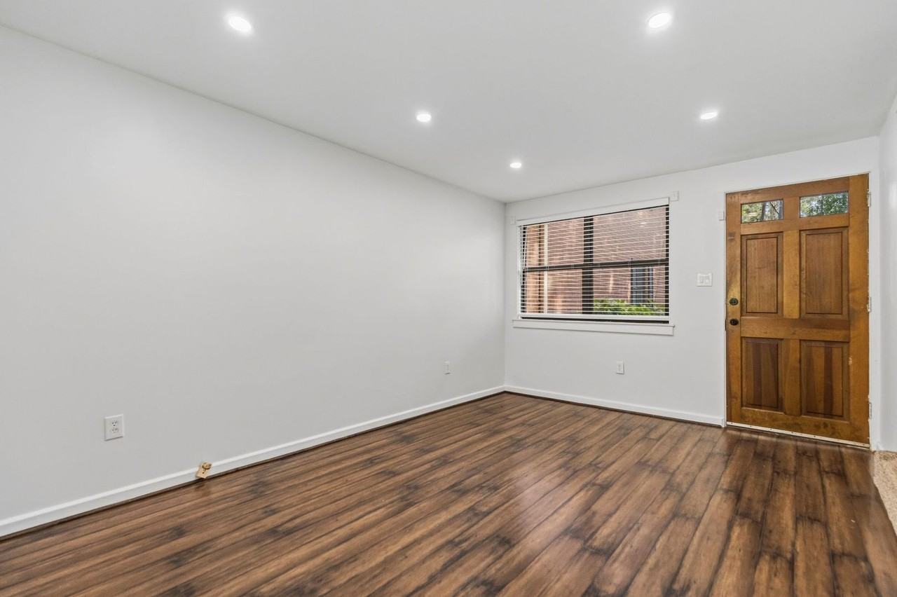 16 Faris Cir - Photo 4 of 30