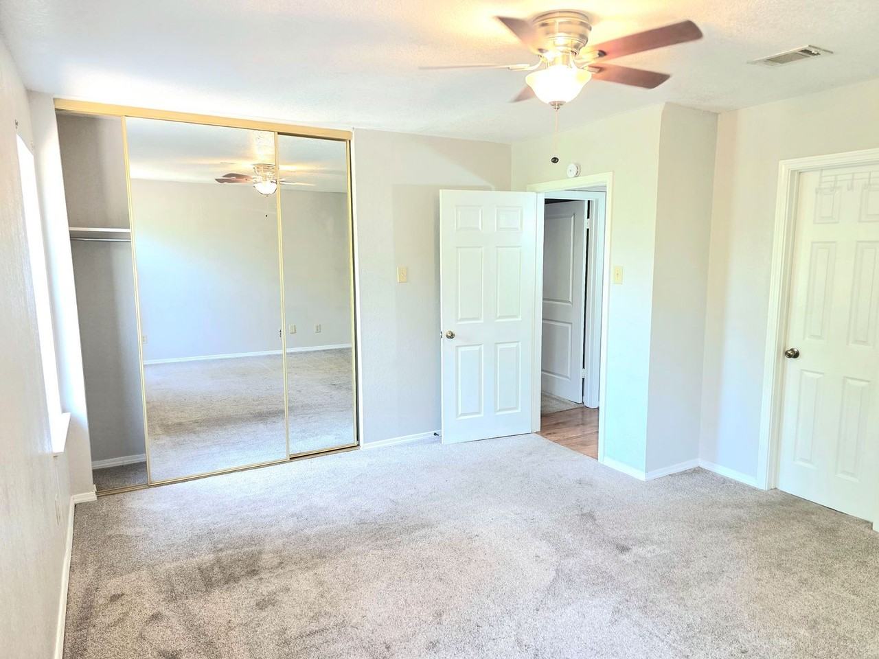3833 Kimberly Dr - Photo 5 of 10