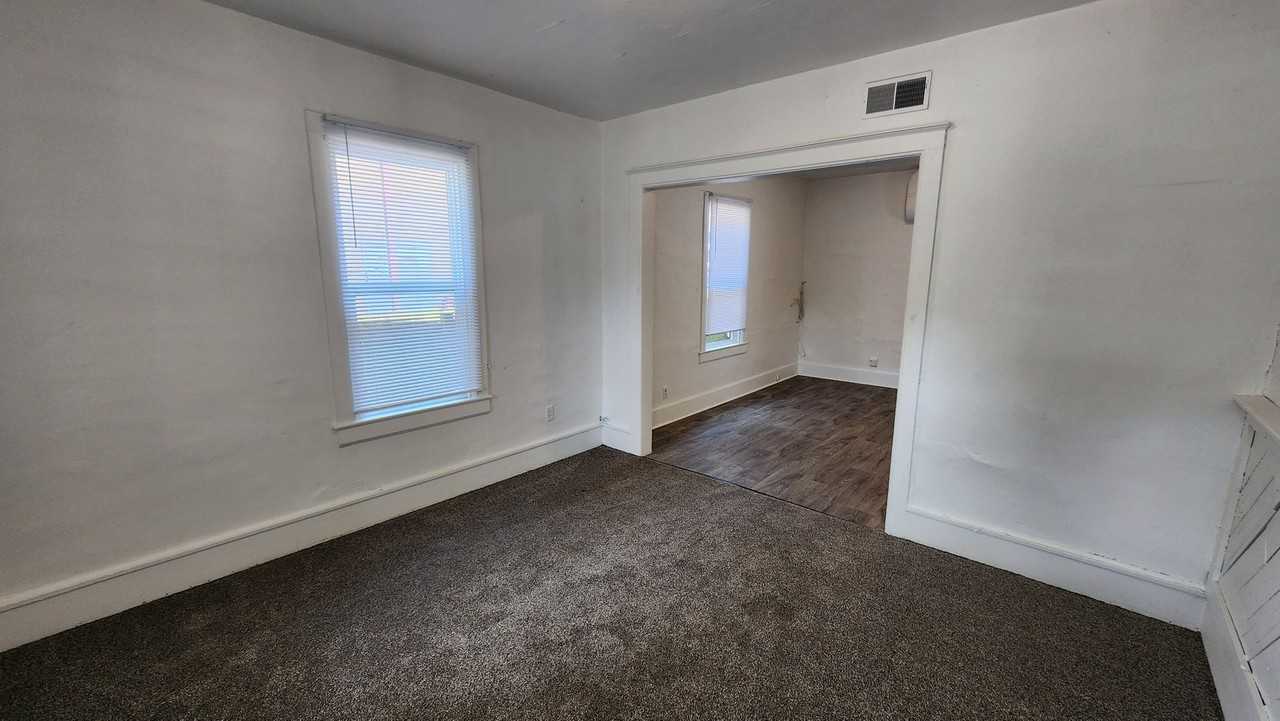 1617 10th St S - Photo 2 of 14