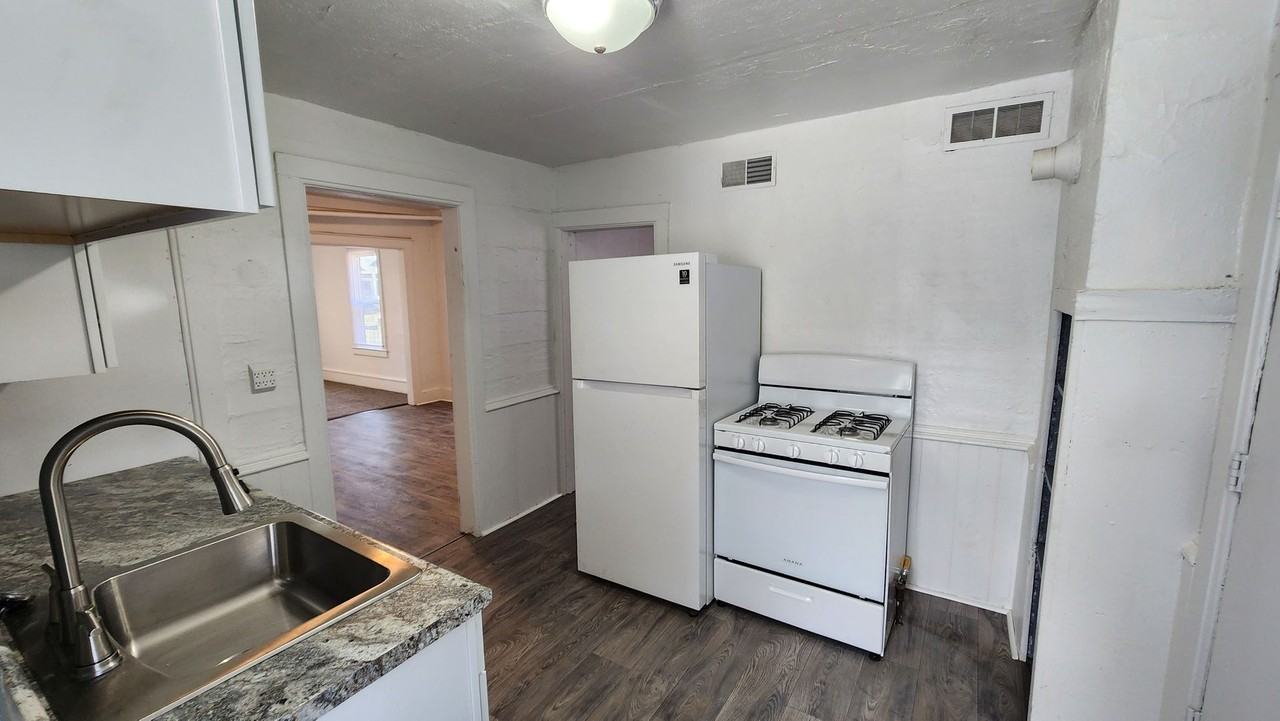 1617 10th St S - Photo 5 of 14