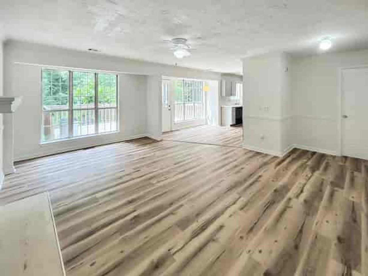2945 Georgian Manor Dr - Photo 7 of 31