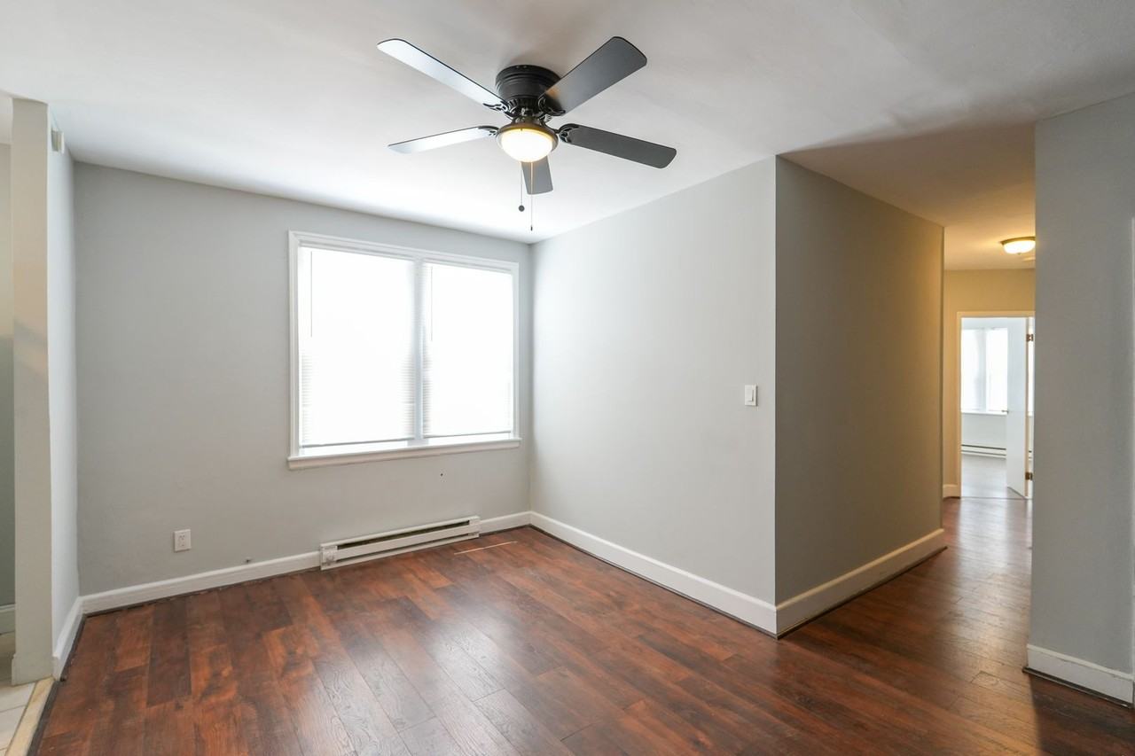 7401 Andrews Ave 1st Fl - Photo 6 of 16