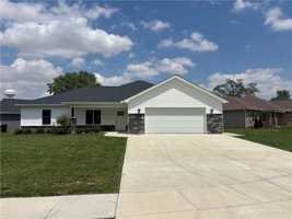 featured image of 512 Cherry Ln