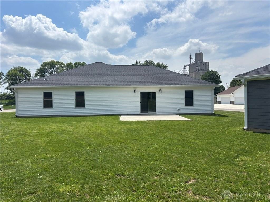 512 Cherry Ln - Photo 2 of 17