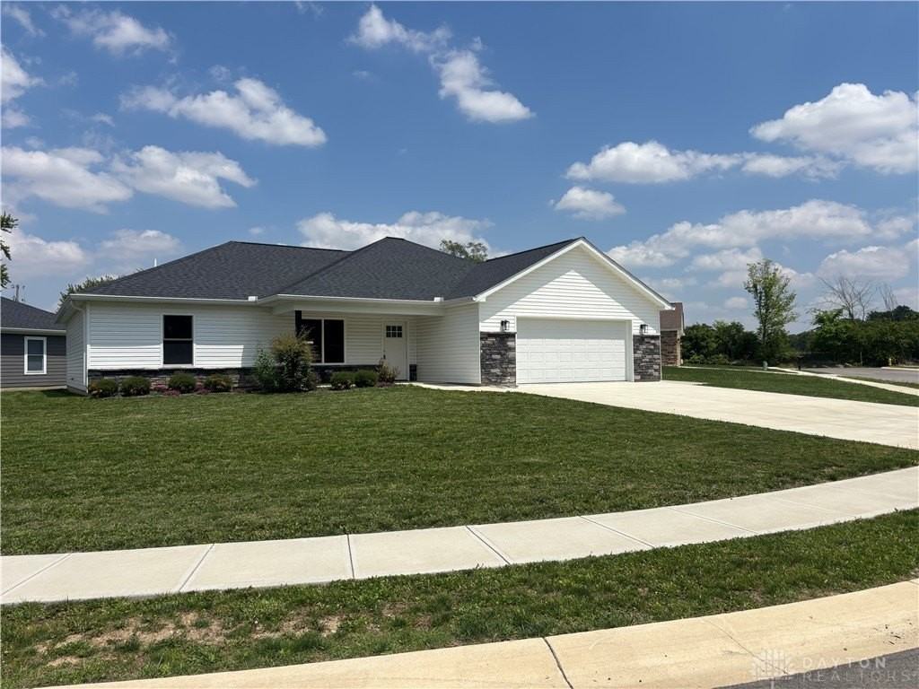 512 Cherry Ln - Photo 3 of 17