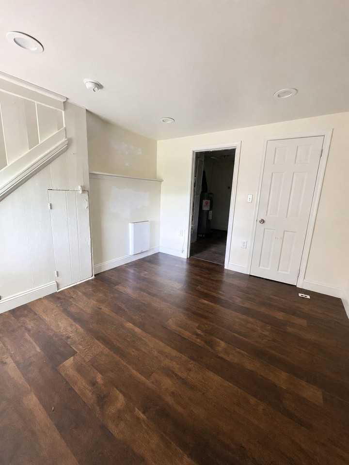 43 N 5th St - Photo 7 of 12