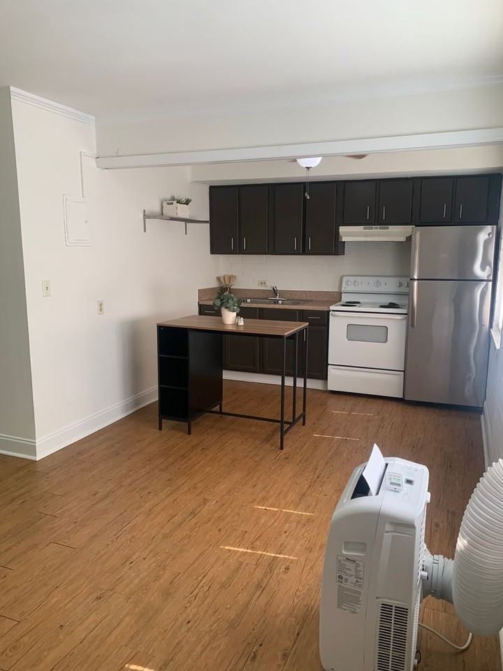 1619A Fulton Ave - Photo 5 of 11
