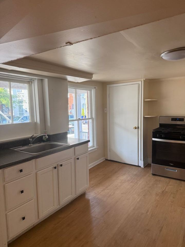 14 W 5th St - Photo 2 of 13