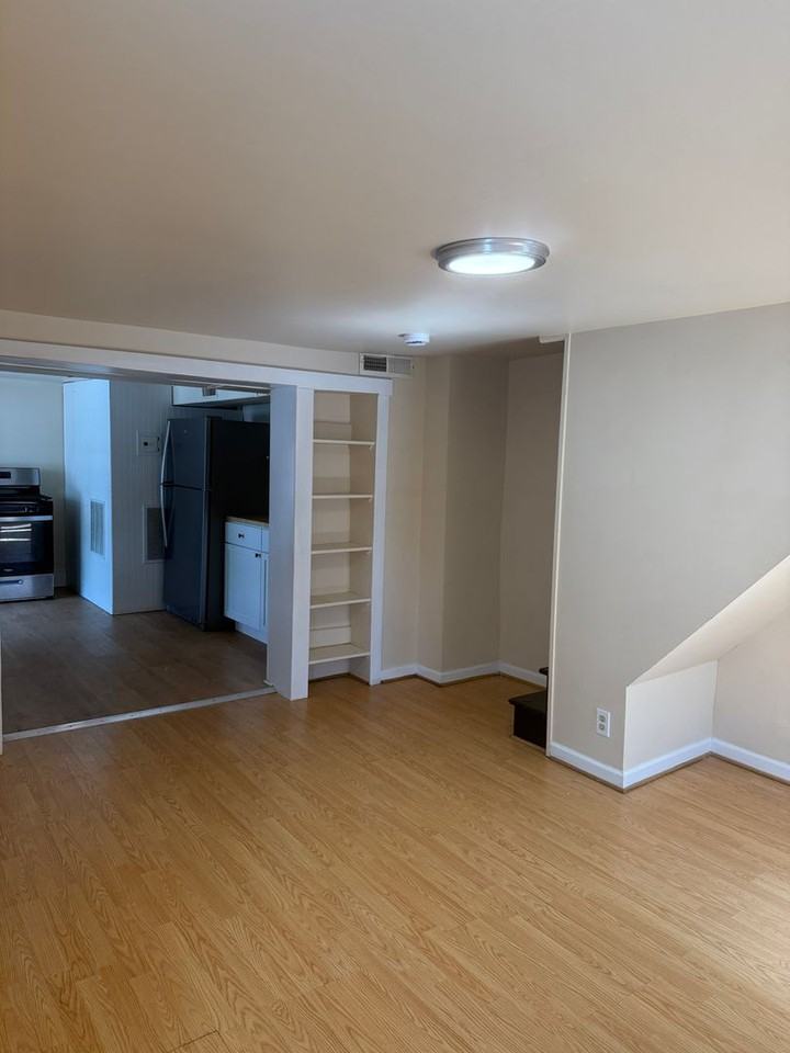 14 W 5th St - Photo 5 of 13