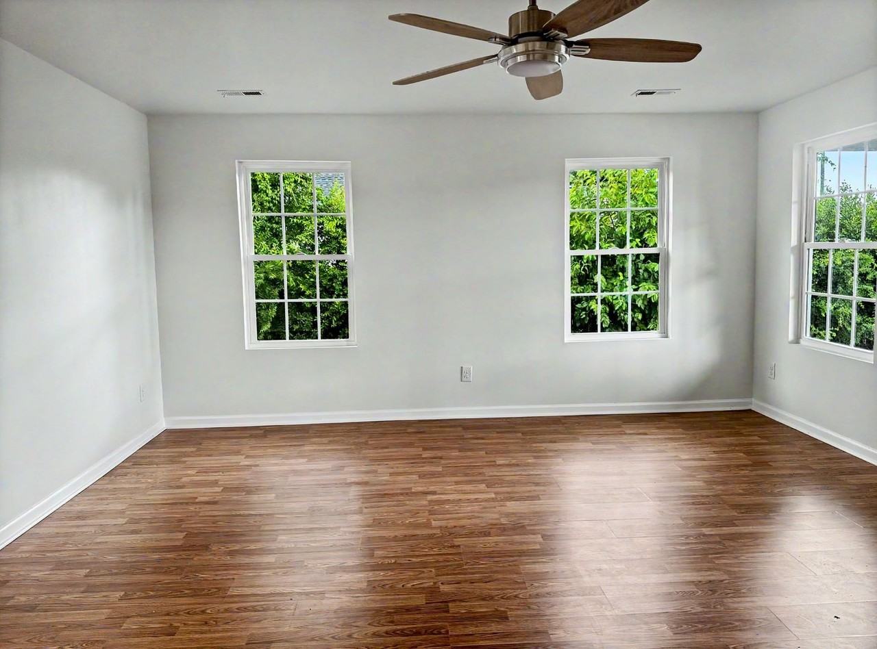3248 Chandler St - Photo 3 of 21