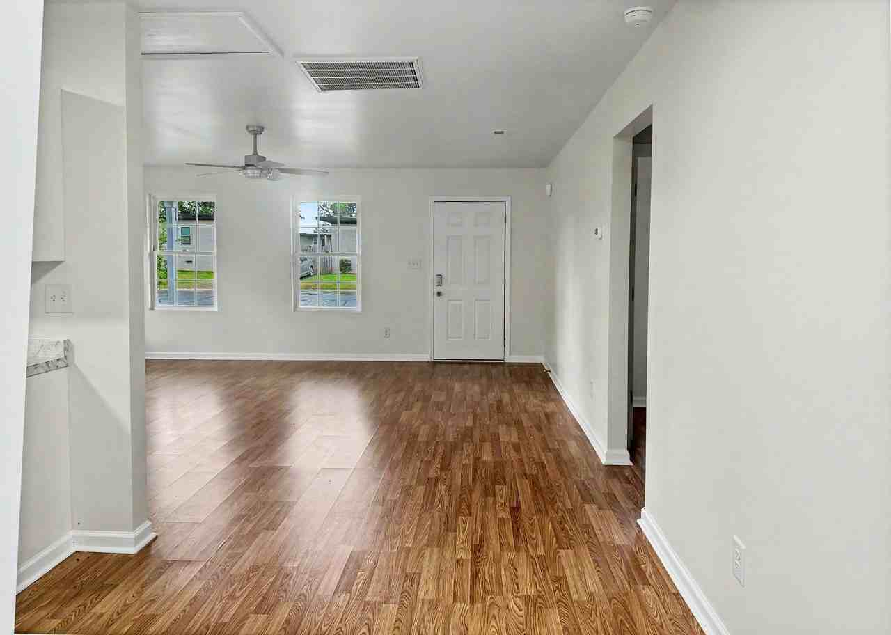 3248 Chandler St - Photo 5 of 21