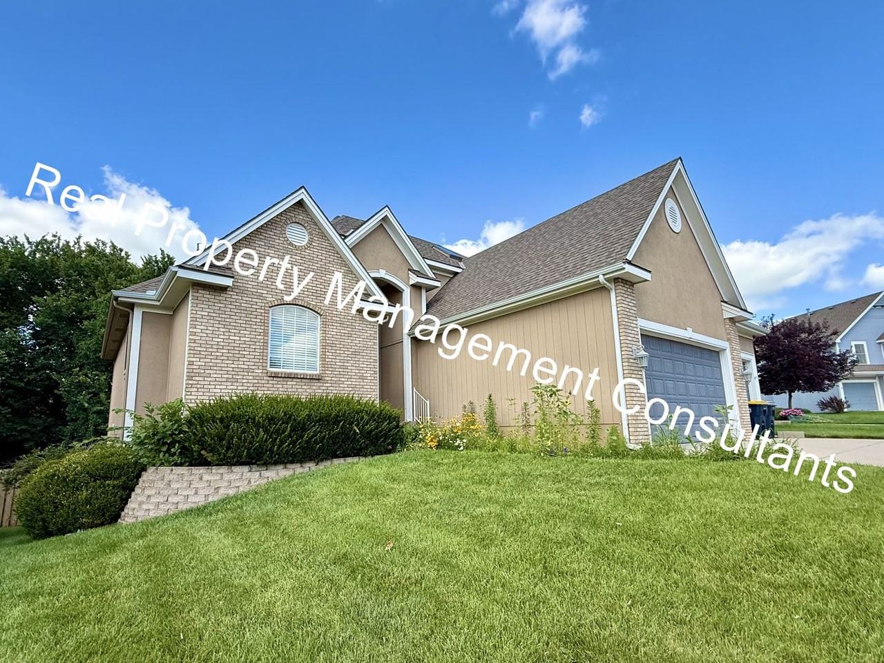 3124 Ne 91st Ter - Photo 2 of 41