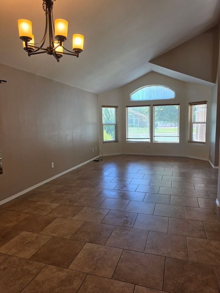 13270 Kirkwood Dr - Photo 6 of 42