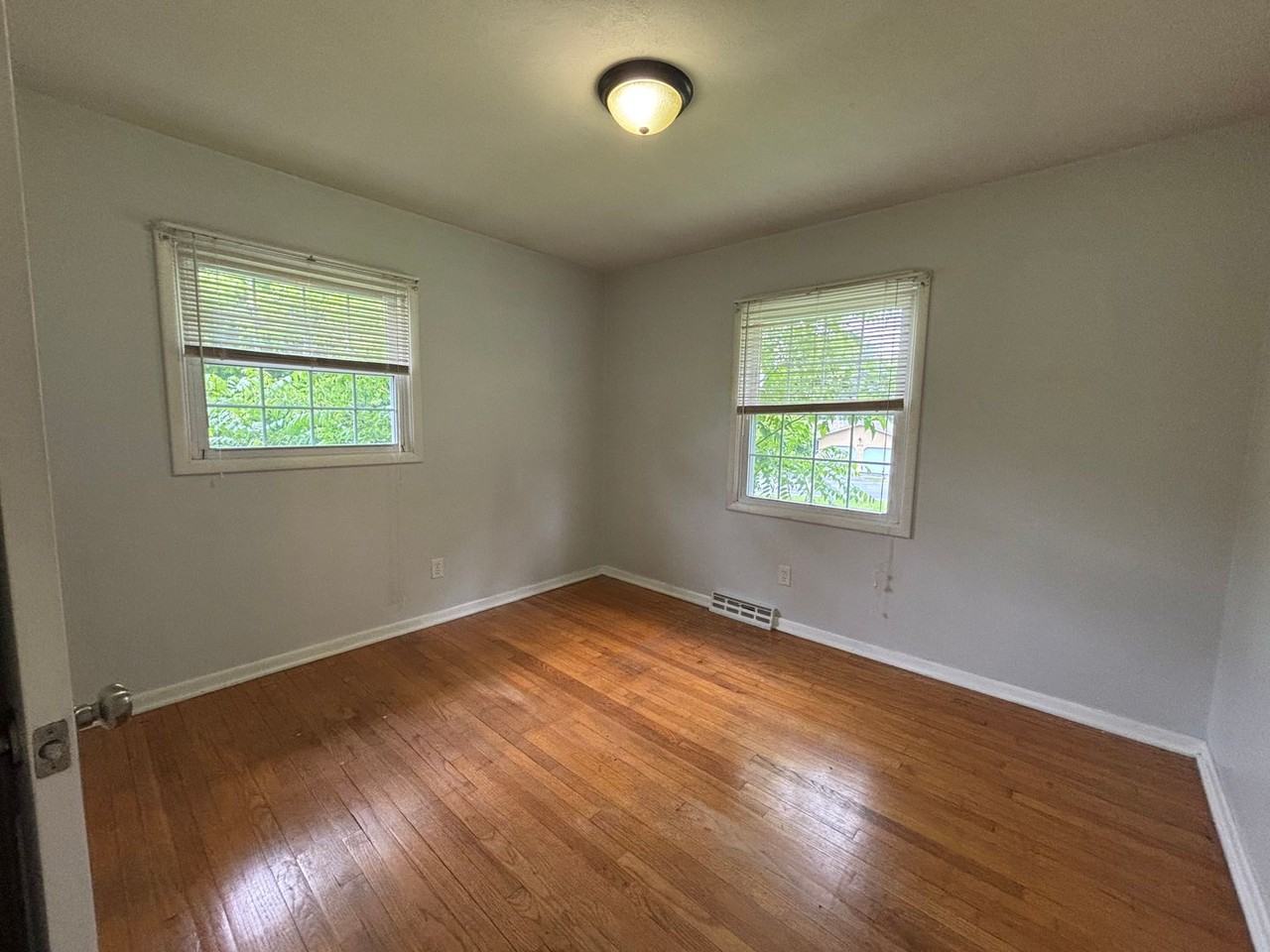 2522 Sheehan Rd - Photo 4 of 13
