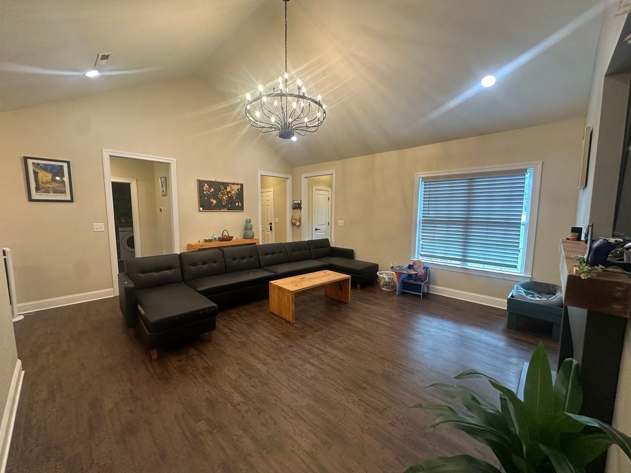 32 Sarjon Cir - Photo 4 of 28