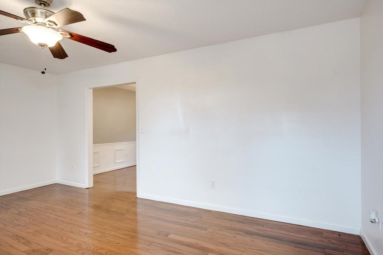 2508 Sand Ridge Ct - Photo 5 of 42