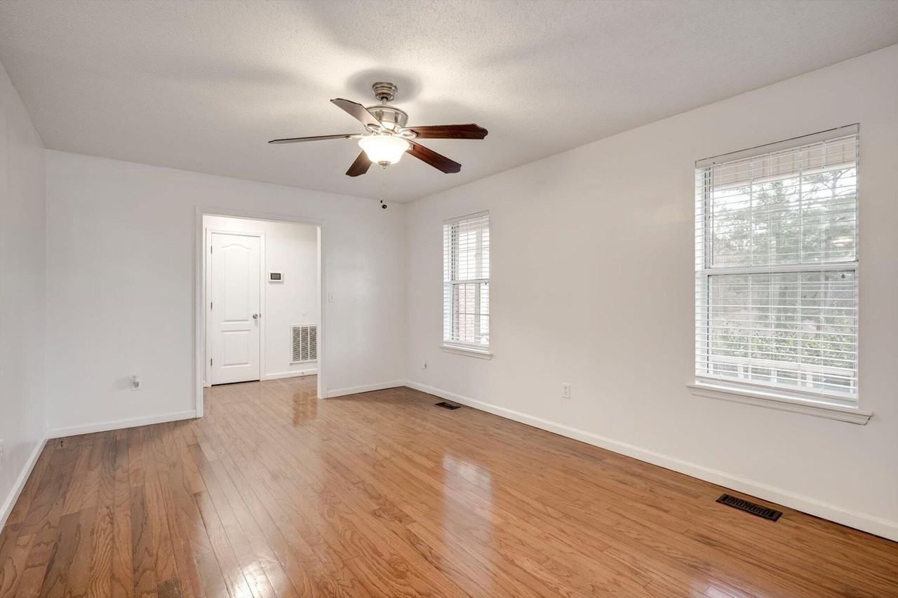 2508 Sand Ridge Ct - Photo 7 of 42