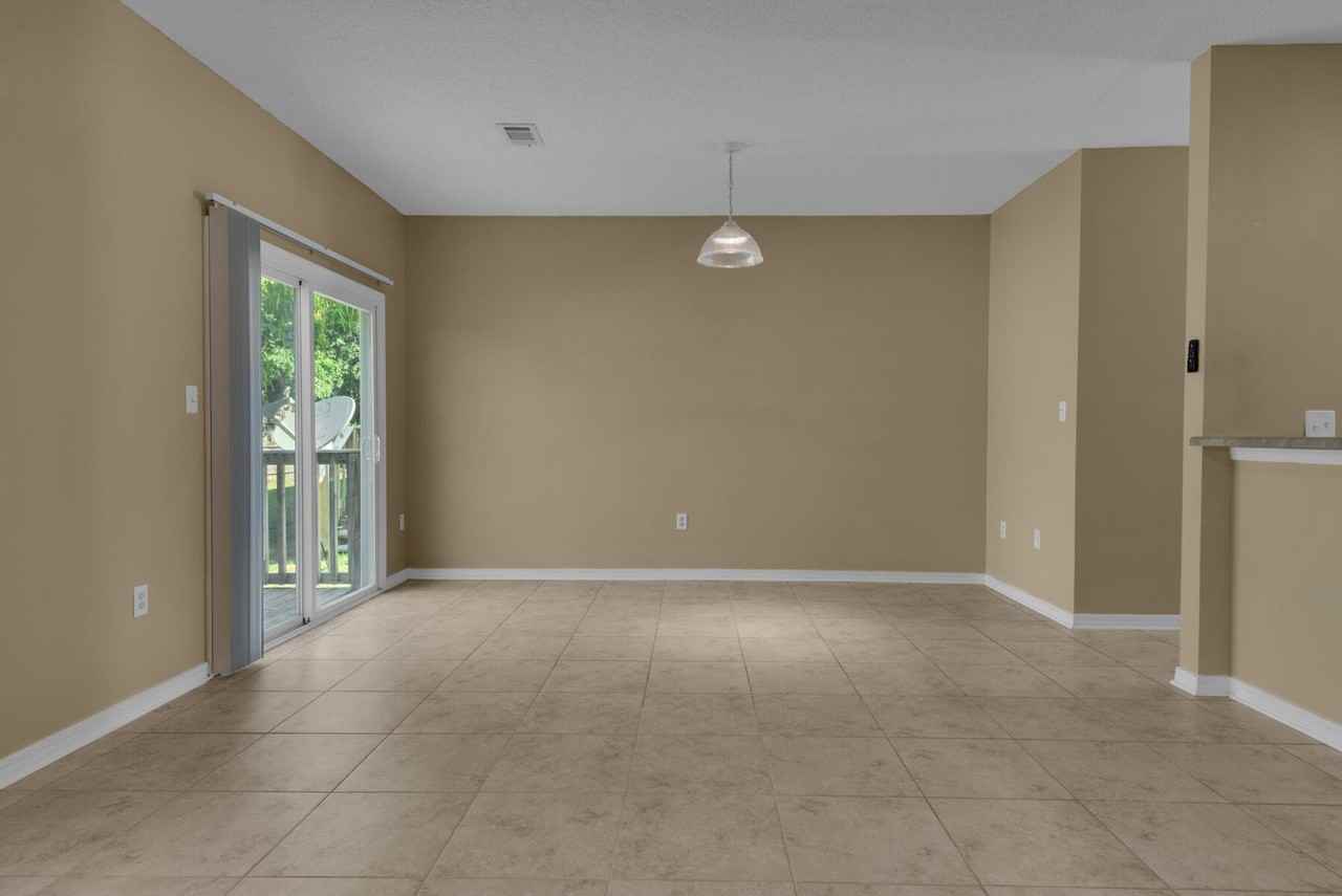 2125 Tom St - Photo 7 of 27