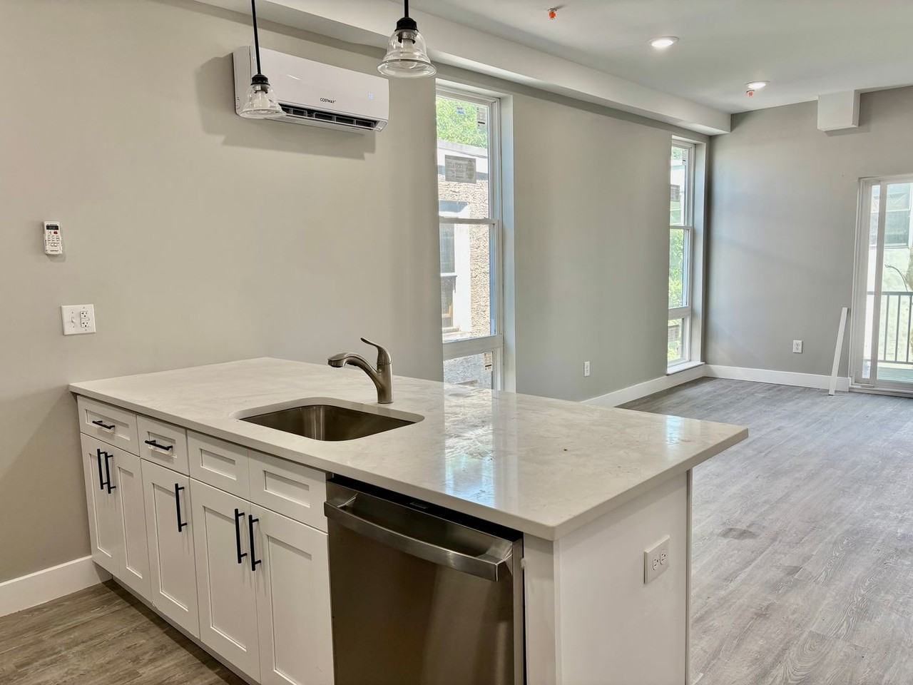 5423 Baltimore Avenue - Photo 2 of 26