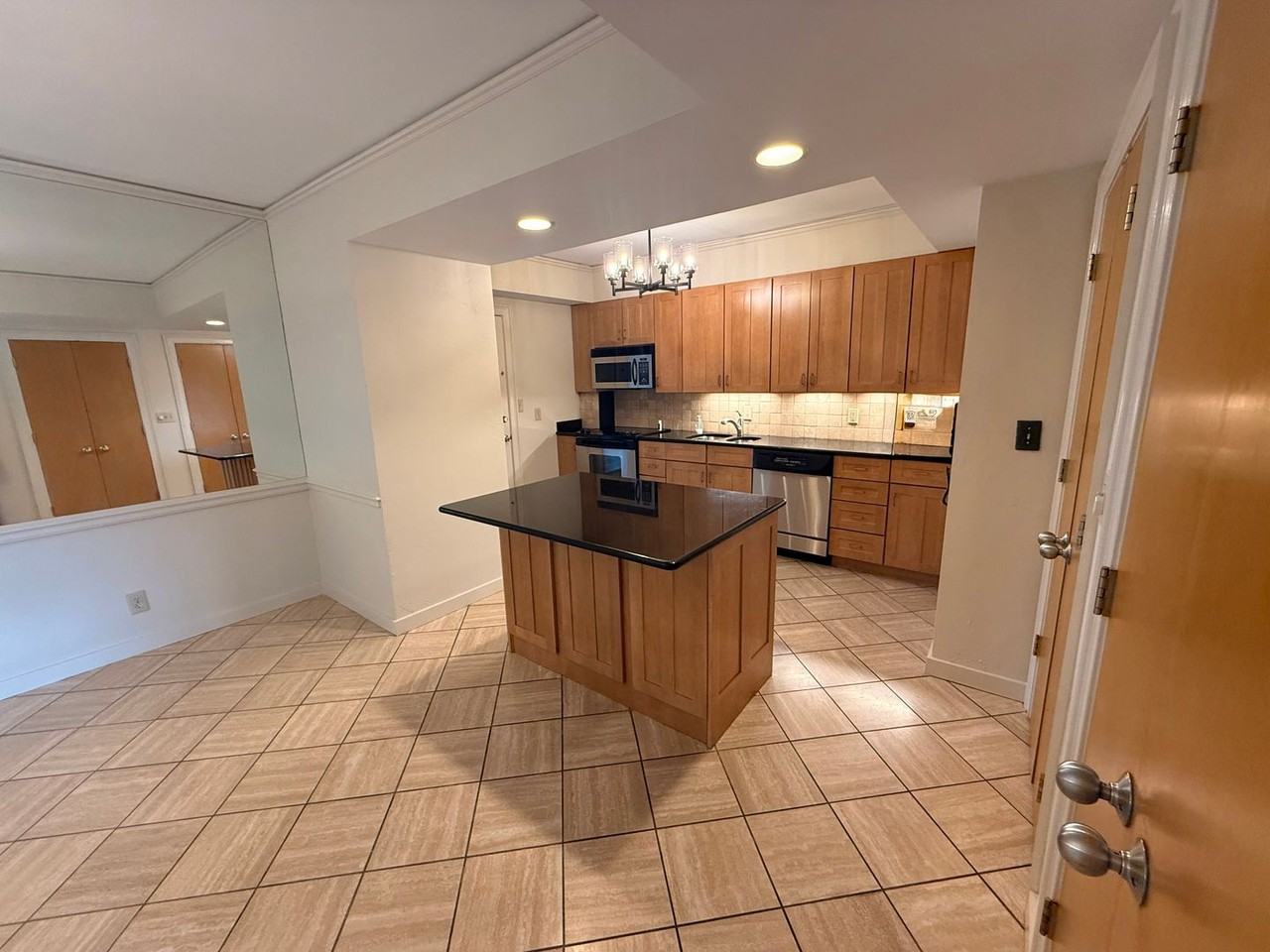 3314 W End Ave #404 - Photo 2 of 23