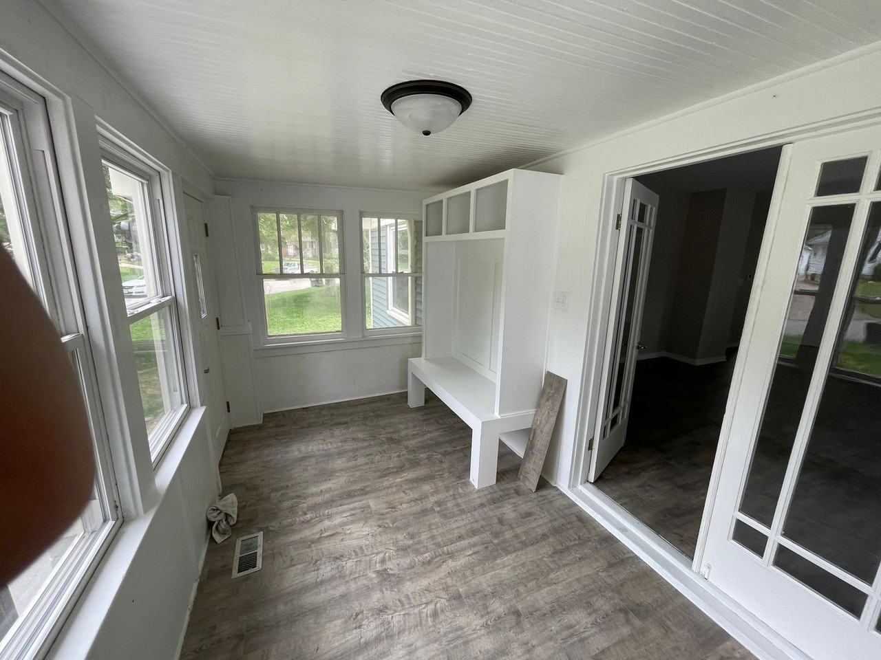 1728 Northwest Dr - Photo 2 of 13