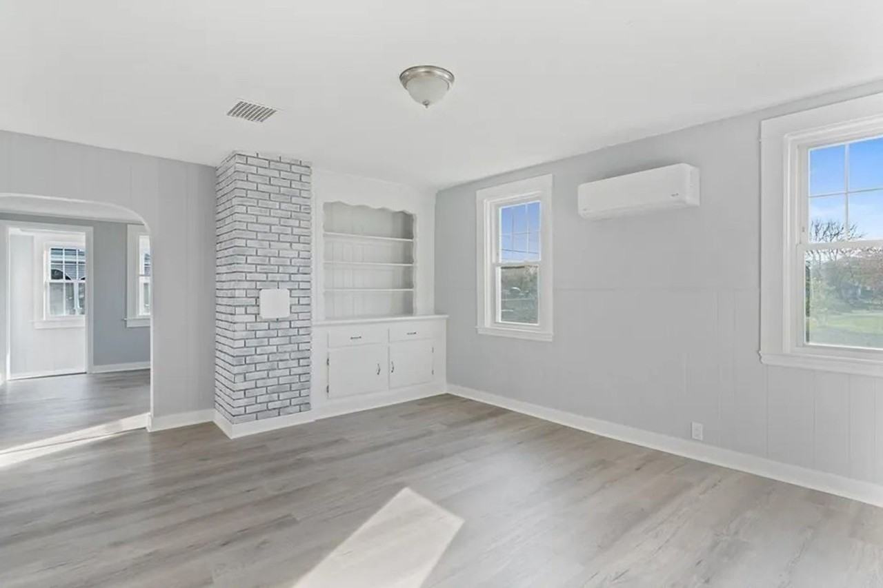 147 147 Rodgers St - Photo 2 of 20